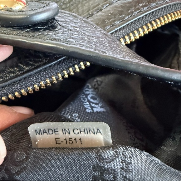 Michael Kors Black Pebbled Leather Tote Satchel Shoulder Bag Gold Hardware - Picture 9 of 11